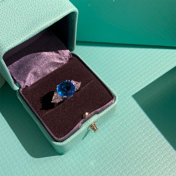 classic luxury ring jewelry designer water drop sapphire ring women love wedding supplies diamond never fade not allergic, Golden;silver
classic luxury ring jewelry designer water drop sapphire ring women love wedding supplies diamond never fade not allergic, Golden;silver