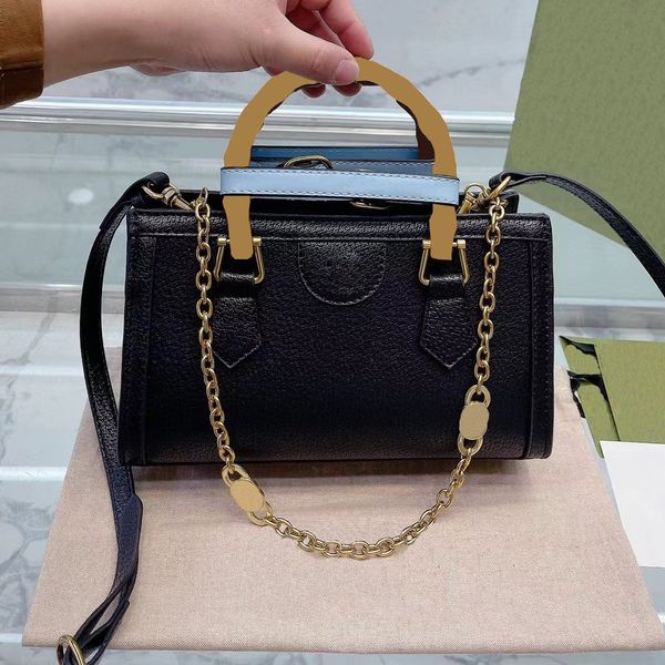 fashion handbag womens tote bag transverse square design bamboo portable crossbody bag
fashion handbag womens tote bag transverse square design bamboo portable crossbody bag