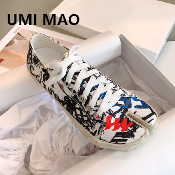 dress shoes umi mao pigs hoof splittoe woman axige same canvas men 2022 casual satin horseshoe couples y2k 230224, Black
dress shoes umi mao pigs hoof splittoe woman axige same canvas men 2022 casual satin horseshoe couples y2k 230224, Black