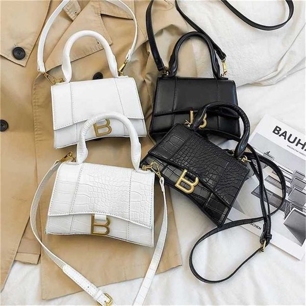 handbag 2023 new bag women's crocodile pattern style armpit shoulder method stick messenger outer
handbag 2023 new bag women's crocodile pattern style armpit shoulder method stick messenger outer