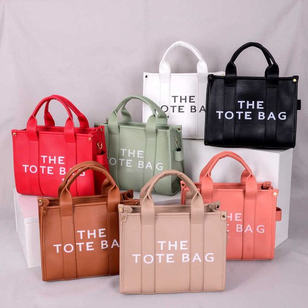 fashion single shoulder crossbody bag europe and the united states retro simple handbag
fashion single shoulder crossbody bag europe and the united states retro simple handbag