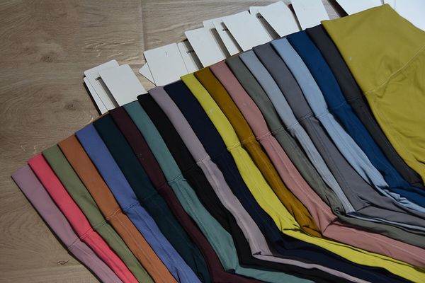 women pants solid color women stylist leggings high waist gym wear elastic fitness lady overall full tights workout womens sweatpants yoga p, Black;white
women pants solid color women stylist leggings high waist gym wear elastic fitness lady overall full tights workout womens sweatpants yoga p, Black;white