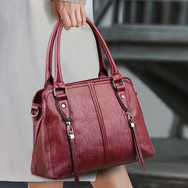 evening bags luxury women's handbags large capacity solid color messenger soft leather tote simple shoulder shopping 230224 
evening bags luxury women's handbags large capacity solid color messenger soft leather tote simple shoulder shopping 230224