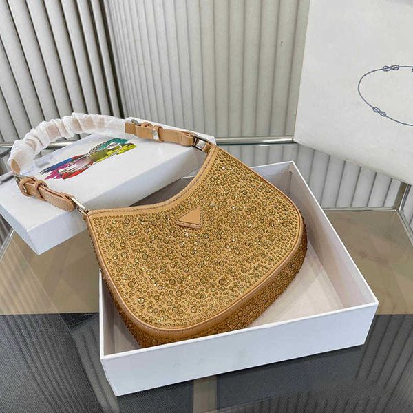 new designer bag 9 colors diamond shoulder bags triangle classic underarm hobo bags for women fashion hand purse handbag 230310
new designer bag 9 colors diamond shoulder bags triangle classic underarm hobo bags for women fashion hand purse handbag 230310