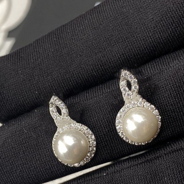 2023 luxury studs work like a charm jewelry fashion designer crystal diamond alphabet pearl studs ear simple big name all fashion goods no b, Golden
2023 luxury studs work like a charm jewelry fashion designer crystal diamond alphabet pearl studs ear simple big name all fashion goods no b, Golden