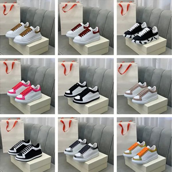 new fashion men shoe designer women leather lace up platform oversized sole white black mens womens luxury suede casual shoes size 35-45
new fashion men shoe designer women leather lace up platform oversized sole white black mens womens luxury suede casual shoes size 35-45