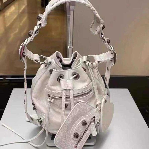 leather heavy willow nail bucket biker bag fashionable and versatile drawstring single shoulder crossbody bag
leather heavy willow nail bucket biker bag fashionable and versatile drawstring single shoulder crossbody bag