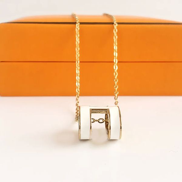 designer classic luxury h pendant necklaces women 18k gold letter necklace luxury design jewelry colorfast hypoallergenic, Silver
designer classic luxury h pendant necklaces women 18k gold letter necklace luxury design jewelry colorfast hypoallergenic, Silver
