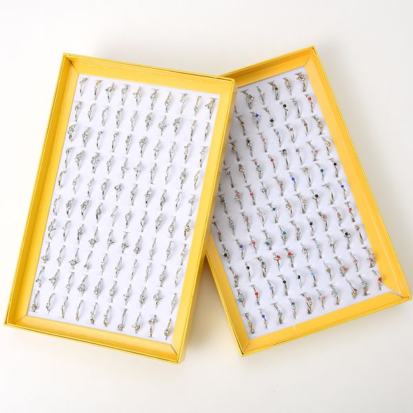 band rings wholesale 100pcslots crystal metal finger jewelry for women party gift wedding size 6 to 9 230224, Silver
band rings wholesale 100pcslots crystal metal finger jewelry for women party gift wedding size 6 to 9 230224, Silver