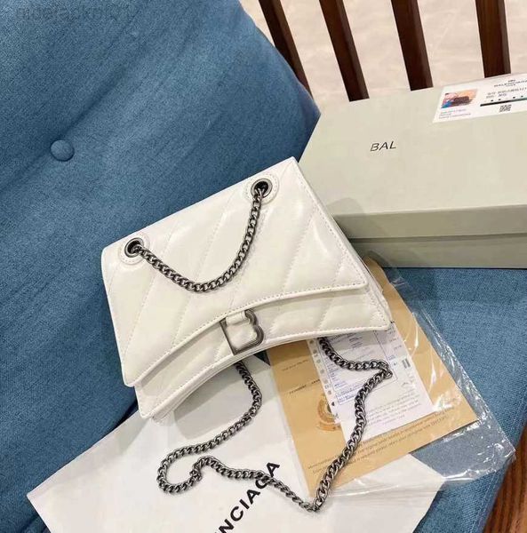designer balencigas hourglass bag the same type of locomotive bag of family b large capacity chain bag oil wax leather white lss lss
designer balencigas hourglass bag the same type of locomotive bag of family b large capacity chain bag oil wax leather white lss lss