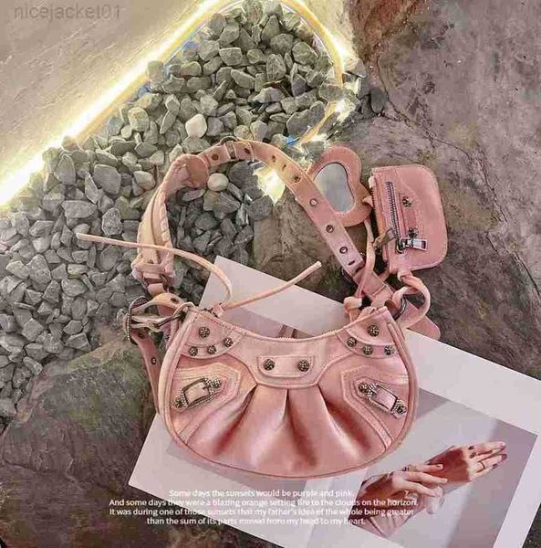 designer balencigas women bag shijia ins net same heavy industry cowboy crescent shijia motorcycle bag rivet single shoulder back crossbody
designer balencigas women bag shijia ins net same heavy industry cowboy crescent shijia motorcycle bag rivet single shoulder back crossbody