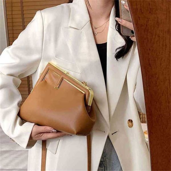 handbag 2023 new bag spring trend personalized simple irregular shoulder messenger metal buckle women's bagl6wv
handbag 2023 new bag spring trend personalized simple irregular shoulder messenger metal buckle women's bagl6wv