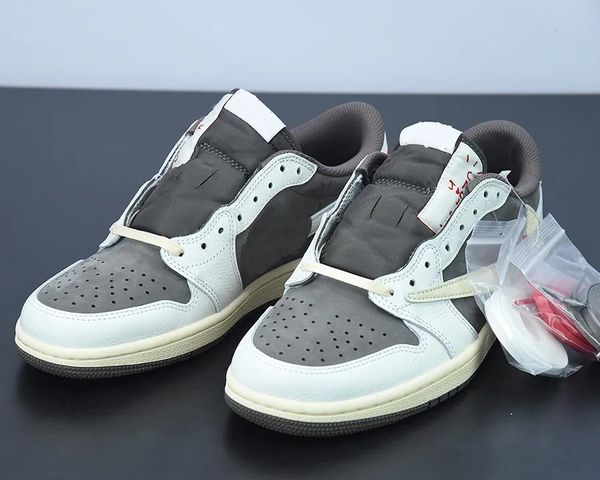 basketball shoes ts jumpman 1 low reverse mocha outdoor sneaker sports with original box
basketball shoes ts jumpman 1 low reverse mocha outdoor sneaker sports with original box