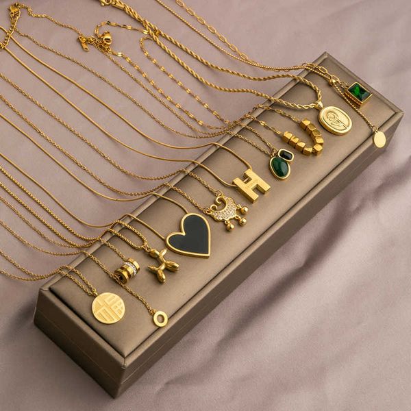 gold light luxury niche design high-grade titanium steel colorfast necklace female summer collarbone chain new online red, Silver
gold light luxury niche design high-grade titanium steel colorfast necklace female summer collarbone chain new online red, Silver