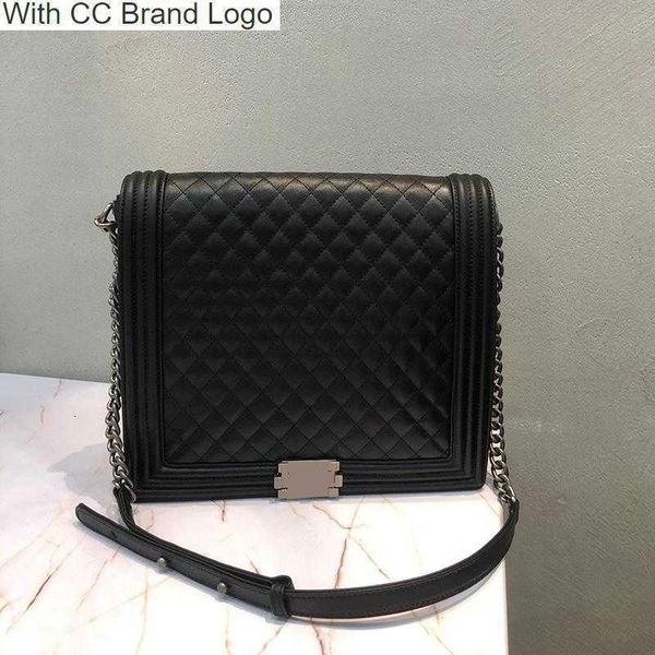luxury cc shoulder bags 2023 womens vintage maxi jumbo boy calfskin bags classic flap quilted aged silver metal hardware chain crossbody sho
luxury cc shoulder bags 2023 womens vintage maxi jumbo boy calfskin bags classic flap quilted aged silver metal hardware chain crossbody sho