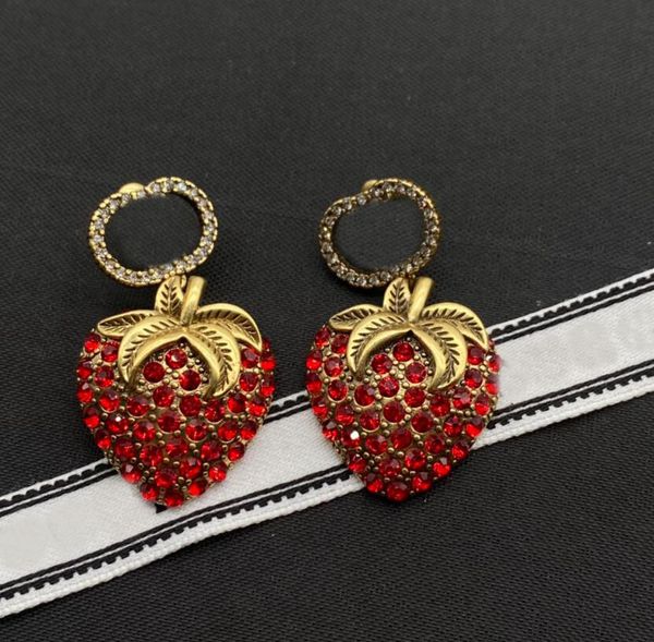 red rhinestone strawberry earring dangle stud eardrop luxury designer letter earrings women girls party wedding engagement gift, Silver
red rhinestone strawberry earring dangle stud eardrop luxury designer letter earrings women girls party wedding engagement gift, Silver