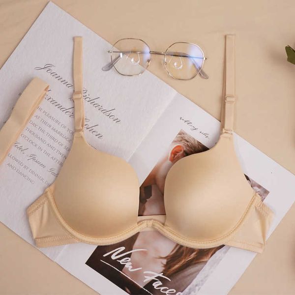 2023 big chest small french underwear women's thin style comfortable and close bra, Red;black
2023 big chest small french underwear women's thin style comfortable and close bra, Red;black