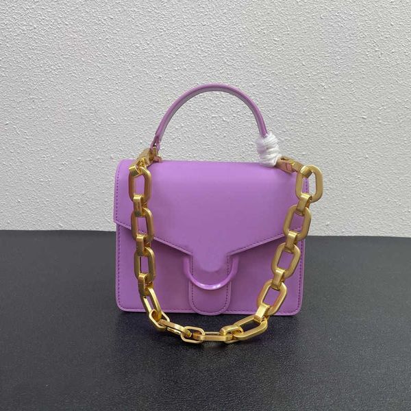 women's cowhide leather innovation section mini chain with leather handbag square
women's cowhide leather innovation section mini chain with leather handbag square
