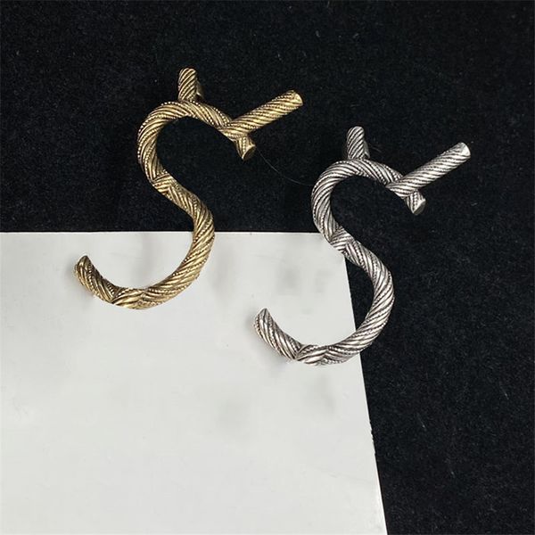 spiricle letter design brooches women geometry matching pins anniversary party gift jewelry, Gray
spiricle letter design brooches women geometry matching pins anniversary party gift jewelry, Gray