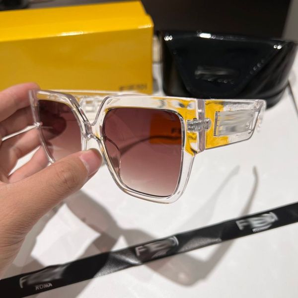 luxury sunglasses for women classic summer fashion alphabet temples frame eye designer glasses original uv protection lens 8827 8828, White;black
luxury sunglasses for women classic summer fashion alphabet temples frame eye designer glasses original uv protection lens 8827 8828, White;black