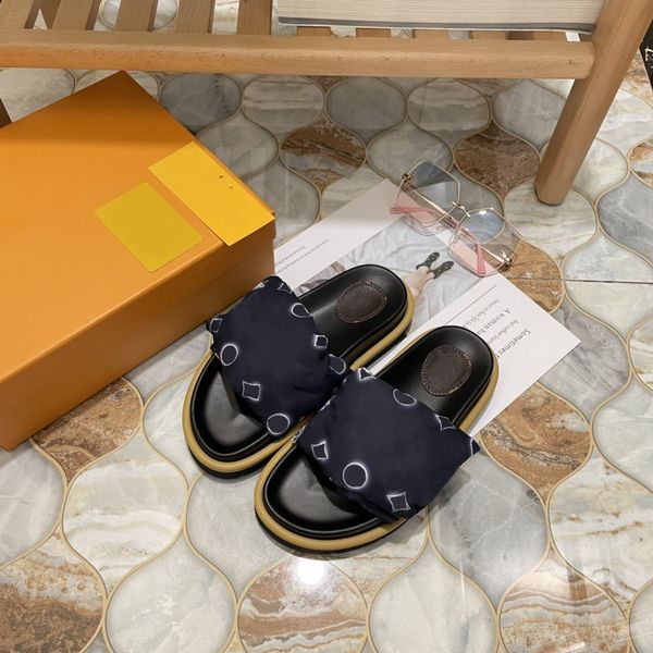 man designer sandals beach slide woman slippers crocodile skin leather pillow comfort mules flip flops ladies orange scuffs shoes box dust b, Black
man designer sandals beach slide woman slippers crocodile skin leather pillow comfort mules flip flops ladies orange scuffs shoes box dust b, Black