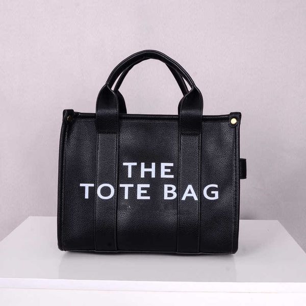 fashion single shoulder crossbody bag europe and the united states retro simple luxury design handbags
fashion single shoulder crossbody bag europe and the united states retro simple luxury design handbags