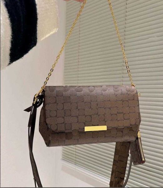 luxurys shoulder bag designers hobo totes handbag fashion favorite womens leather purse wallet real high tier quality clutch bags cross body
luxurys shoulder bag designers hobo totes handbag fashion favorite womens leather purse wallet real high tier quality clutch bags cross body