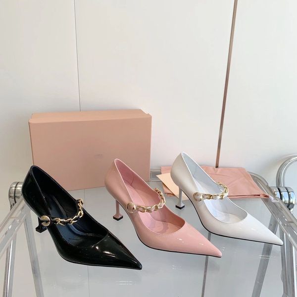 2023 early spring sandals pointed single shoe with slipper cat heel bow patent leather stiletto heel chain temperament lady mary jane diamon, Black
2023 early spring sandals pointed single shoe with slipper cat heel bow patent leather stiletto heel chain temperament lady mary jane diamon, Black
