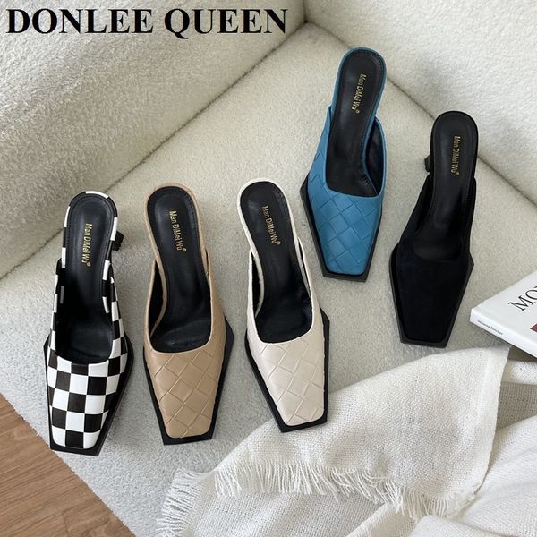 slippers brand weave women high heel square toe shallow mule outdoor slide fashion black white plaid flip flops zapatillas mujer 230224
slippers brand weave women high heel square toe shallow mule outdoor slide fashion black white plaid flip flops zapatillas mujer 230224