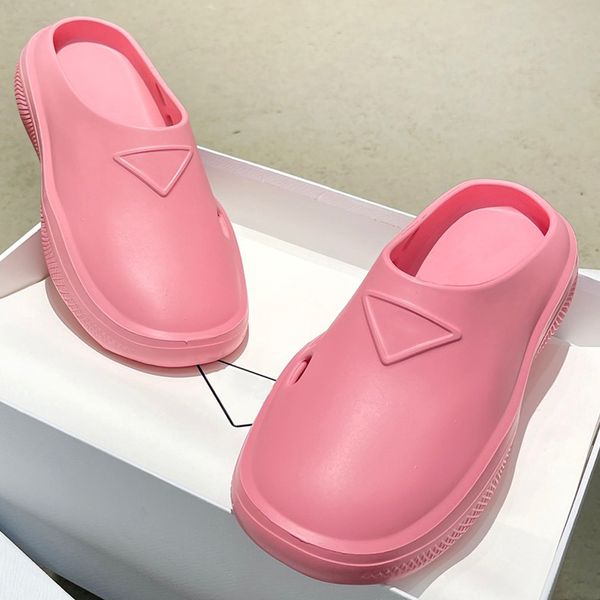 foam rubber mules slippers 2s295 embossed rubber triangle logo have an original versatile design designer sandals for lovers swimming pool b, Black
foam rubber mules slippers 2s295 embossed rubber triangle logo have an original versatile design designer sandals for lovers swimming pool b, Black