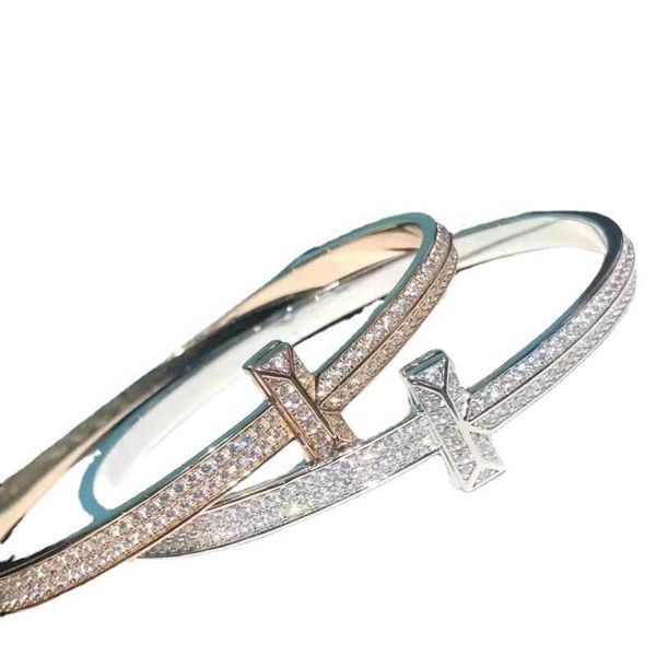 high version tiffayffay narrow single-row semi-diamond precision bracelet clasp couple rose gold fashion simple with logo, Black
high version tiffayffay narrow single-row semi-diamond precision bracelet clasp couple rose gold fashion simple with logo, Black