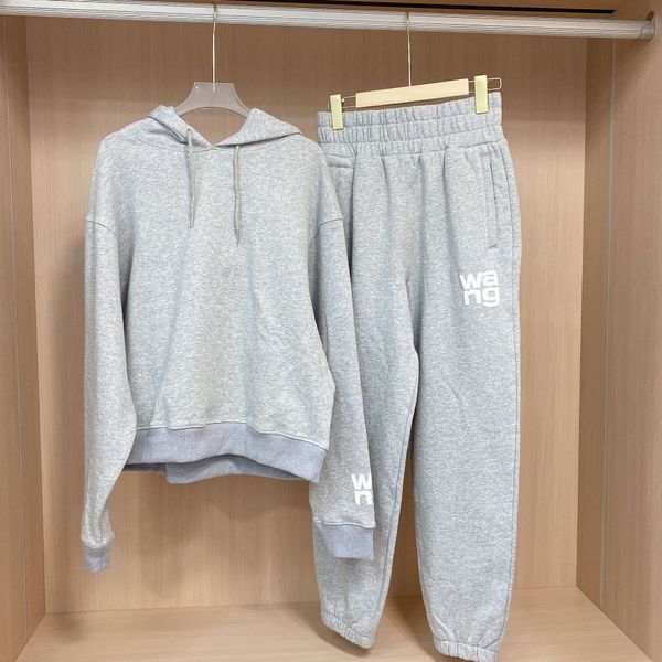 designer tracksuit women's tracksuits long sleeve sweatshirt sport trousers autumn sweatshirts two piece set, Gray
designer tracksuit women's tracksuits long sleeve sweatshirt sport trousers autumn sweatshirts two piece set, Gray