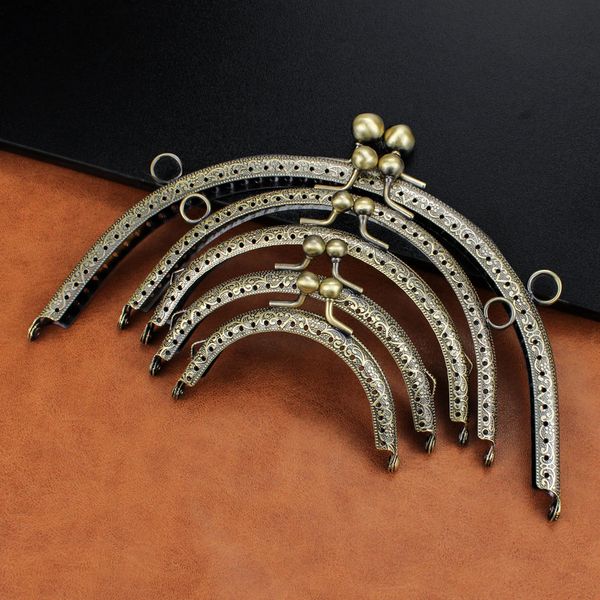 bag parts accessories 10pcs vintage 8.5/10.5/12.5/15/20.5cm semicircle metal bead kiss bronze sew frame clasp for purse hardware clutch 2302, Black
bag parts accessories 10pcs vintage 8.5/10.5/12.5/15/20.5cm semicircle metal bead kiss bronze sew frame clasp for purse hardware clutch 2302, Black