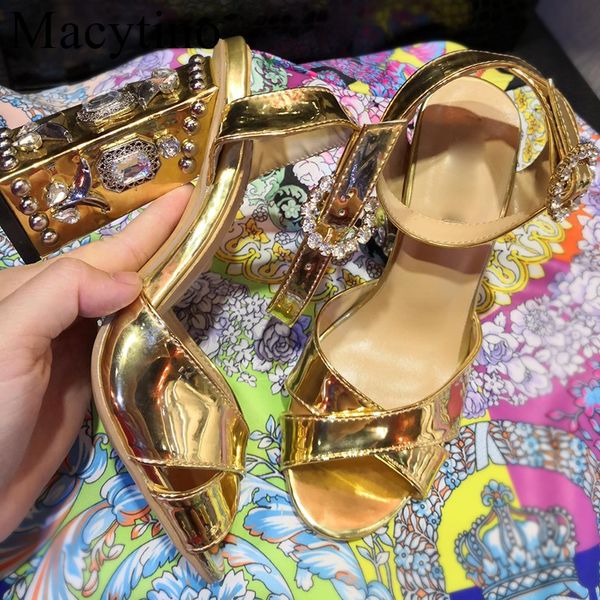luxury shoes women sandals designers block heel gold summer shoes ankle strap bling bling crystal chunky pumps plus size 43, Black
luxury shoes women sandals designers block heel gold summer shoes ankle strap bling bling crystal chunky pumps plus size 43, Black