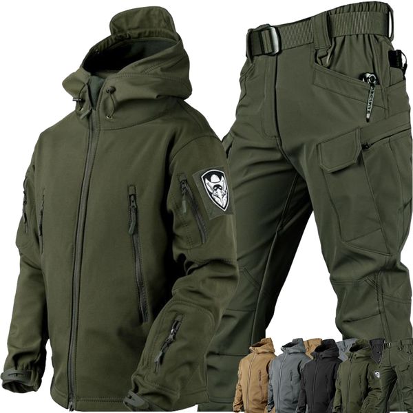 men's tracksuits outdoor jackets warm clothes special forces camouflage plus velvet thickening suit autumn and winter soft shell jacket, Gray
men's tracksuits outdoor jackets warm clothes special forces camouflage plus velvet thickening suit autumn and winter soft shell jacket, Gray