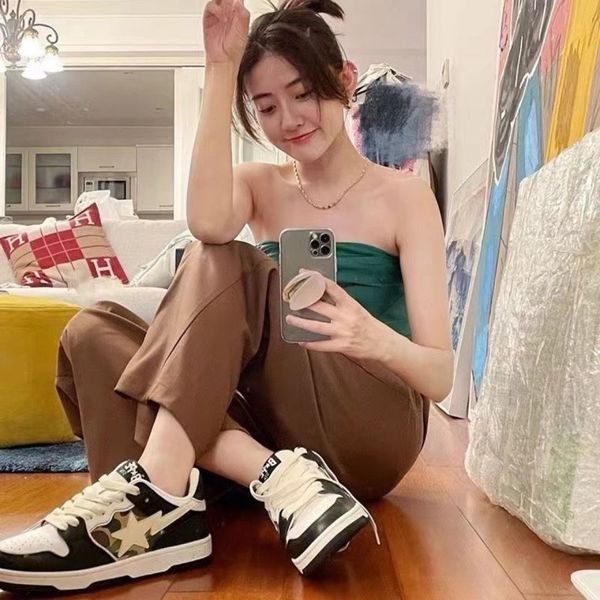 a bathing ape dress jor fashion 1s og dan skateboard shoes for men women high lace-up leather basketball shoe outdoor zapatillas casual snea, Black
a bathing ape dress jor fashion 1s og dan skateboard shoes for men women high lace-up leather basketball shoe outdoor zapatillas casual snea, Black