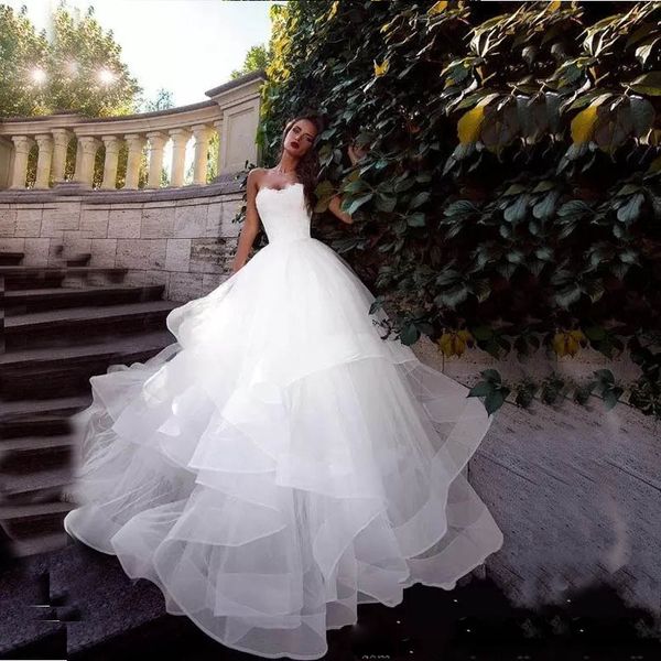 moden africa white tull chapel train wedding dress sweetheart lace a line wedding gown for bridal gowns
moden africa white tull chapel train wedding dress sweetheart lace a line wedding gown for bridal gowns