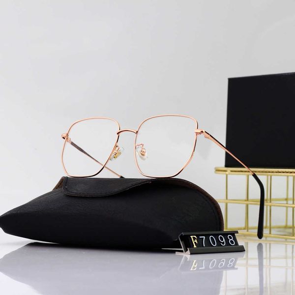 new classic polarized sunglasses r men and women travel sunglasses senior fashion uv protection glasses, White;black
new classic polarized sunglasses r men and women travel sunglasses senior fashion uv protection glasses, White;black