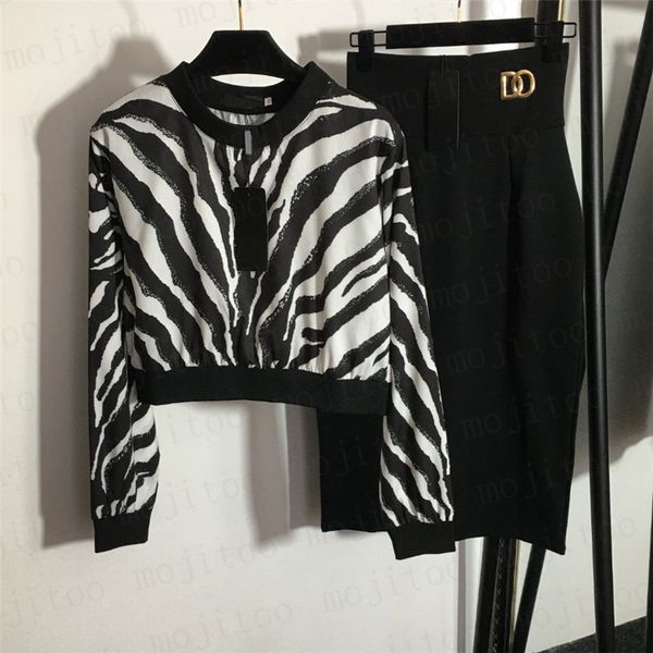 striped printed dress suits for women long sleeve hoodie high waist wrap hip skirts two piece, Black
striped printed dress suits for women long sleeve hoodie high waist wrap hip skirts two piece, Black