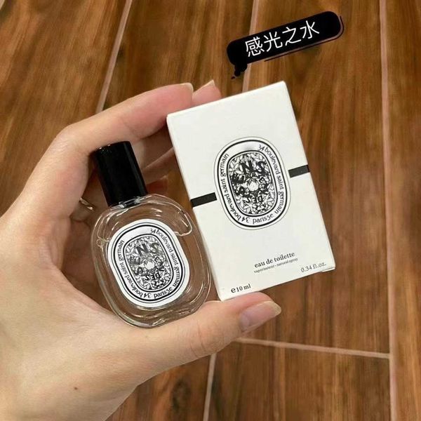 fragrance p osensitive water perfume sample figs shadow lily sandalwood roses tokyo citrus
fragrance p osensitive water perfume sample figs shadow lily sandalwood roses tokyo citrus