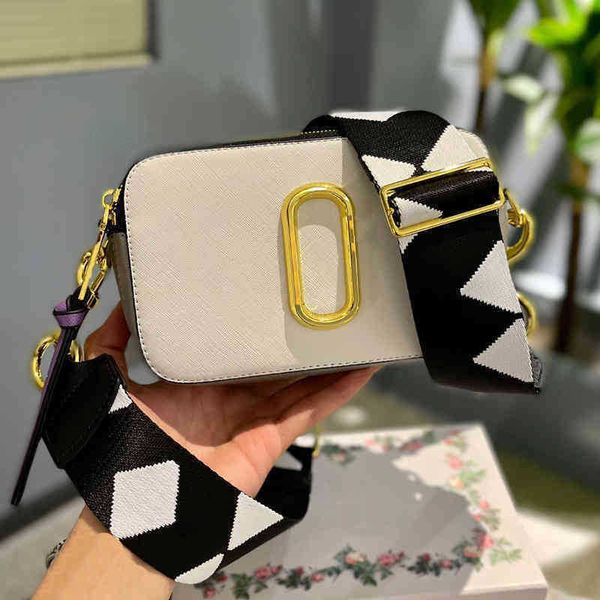 luxury designer bags women handbag solid color shoulder bagss leather crossbody female oval camera purses 220329
luxury designer bags women handbag solid color shoulder bagss leather crossbody female oval camera purses 220329