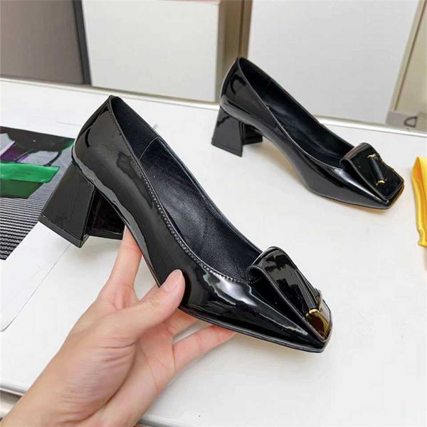 fashion dress shoes 2023 louiseity variety ladies decorative elegant glamour casual high heel sandals viutonity 03-02, Black
fashion dress shoes 2023 louiseity variety ladies decorative elegant glamour casual high heel sandals viutonity 03-02, Black