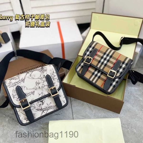 bag new luxury new burbrerys bags the postman's bag can put down mobile phones keys powder etc. necessary size for commuting 1816 eolx
bag new luxury new burbrerys bags the postman's bag can put down mobile phones keys powder etc. necessary size for commuting 1816 eolx