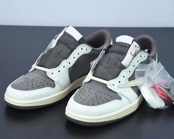 basketball shoes travis scotts jumpan 1 low 1s color white brown beige khaki university outdoor sneaker sports with original box
basketball shoes travis scotts jumpan 1 low 1s color white brown beige khaki university outdoor sneaker sports with original box
