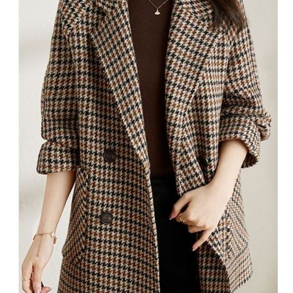 women's suits blazers vintage houndstooth women woolen blazer double breasted plaid female suit jacket fashion korean outerwear loose b, White;black
women's suits blazers vintage houndstooth women woolen blazer double breasted plaid female suit jacket fashion korean outerwear loose b, White;black