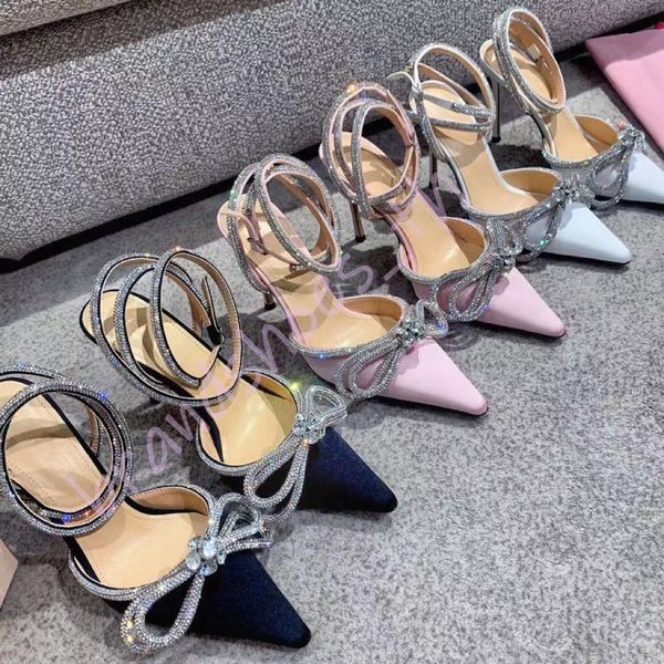 heels designer sandals mach high heel shoes womens bow rhinestone dress shoes black pink diamond chain decoration women high heeled luxury f
heels designer sandals mach high heel shoes womens bow rhinestone dress shoes black pink diamond chain decoration women high heeled luxury f