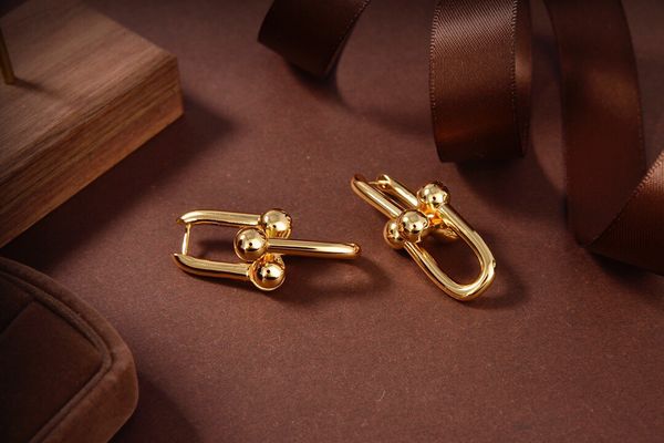 mixed simple 18k gold silver dangle plated 925 silver earrings luxury brand designers letters famous women mens round crystal rhinestone ear
mixed simple 18k gold silver dangle plated 925 silver earrings luxury brand designers letters famous women mens round crystal rhinestone ear