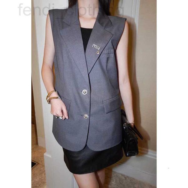 women's suits & blazers designer 2023 gray wool cotton solid color cardigan short pocket temperament commuting suit collar fashion swea, White;black
women's suits & blazers designer 2023 gray wool cotton solid color cardigan short pocket temperament commuting suit collar fashion swea, White;black