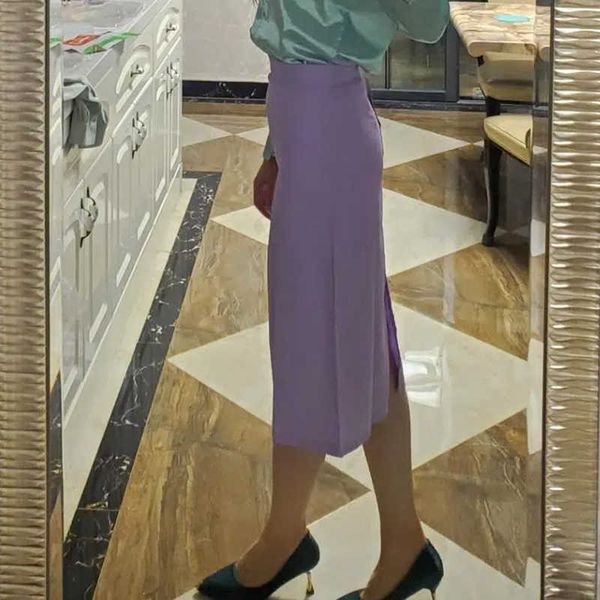 skirts multi color split midi skirt women fashion zipper high waist office lady bodycon skirts summer l230224, Black
skirts multi color split midi skirt women fashion zipper high waist office lady bodycon skirts summer l230224, Black