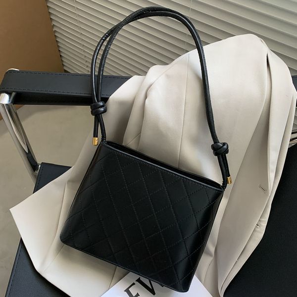 evening bags fashion brand womens shoulder bucket plaid pu leather small square messenger bag casual female travel handbag and purses 230224
evening bags fashion brand womens shoulder bucket plaid pu leather small square messenger bag casual female travel handbag and purses 230224